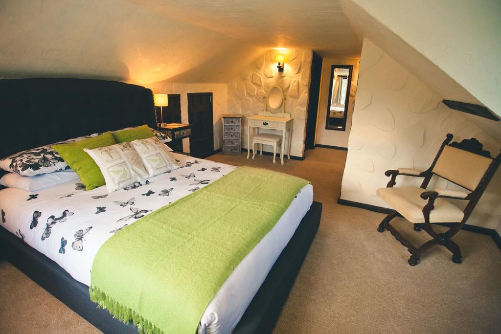 Old Church House Inn Newton Abbot Exteriör bild
