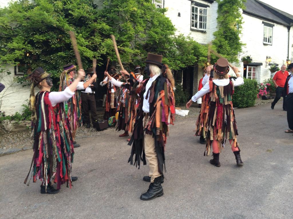 Old Church House Inn Newton Abbot Exteriör bild